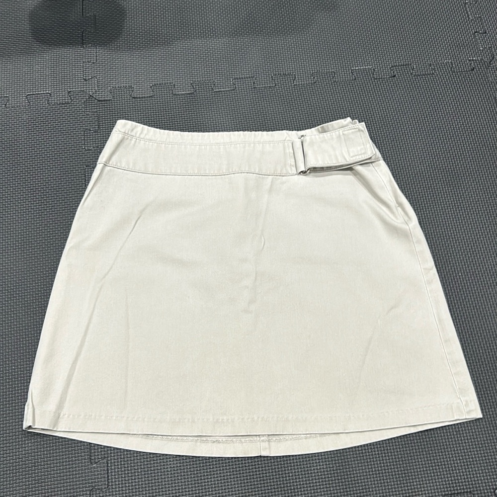 NEW YORK & COMPANY size 4 light khaki/tan mini skirt